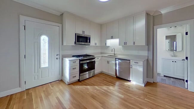 57 Hemman St, Unit B