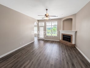1581 Farkleberry Dr in Cordova, TN - Building Photo - Building Photo