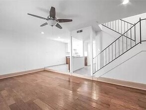 3510 Shady Valley Dr in Pantego, TX - Building Photo - Building Photo