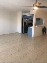 6456 Kentwick Dr in Houston, TX - Building Photo - Building Photo