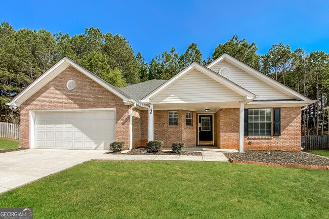 property at 40 Prestwick Dr
