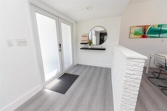 475 NE 142nd St in North Miami, FL - Building Photo - Building Photo