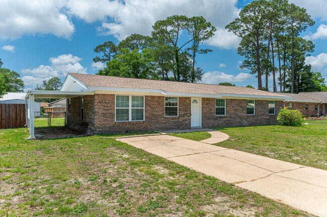 property at 1416 Palm Blvd S