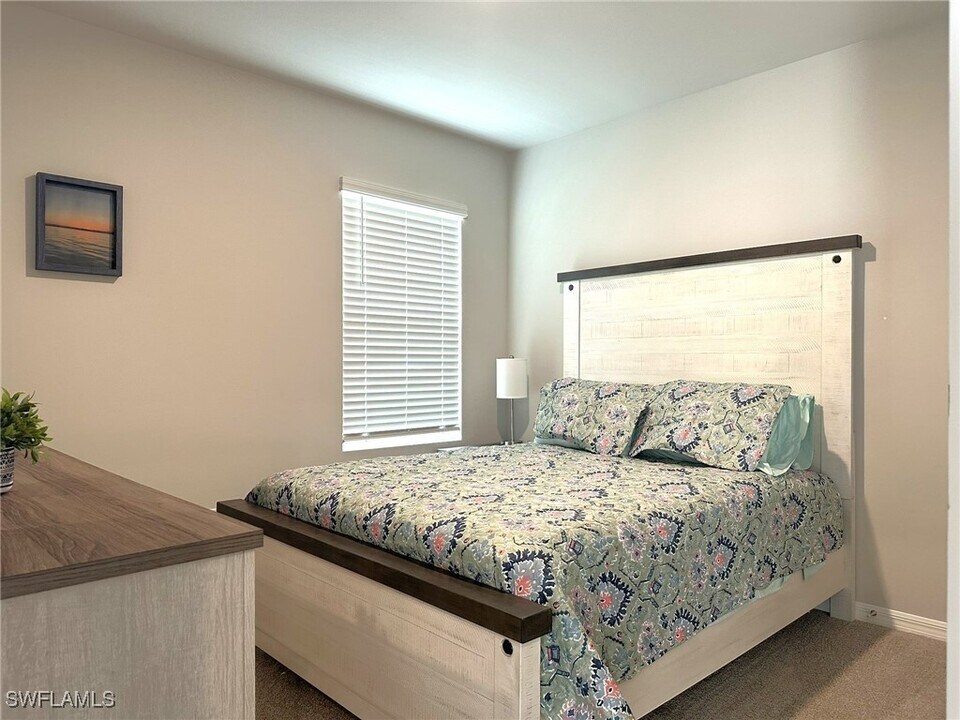 20333 Camino Torcido Lp in North Fort Myers, FL - Building Photo