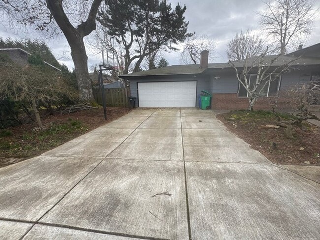 property at 14422 NE Shaver St