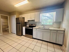 305 E Tomlin St in Plant City, FL - Building Photo - Building Photo