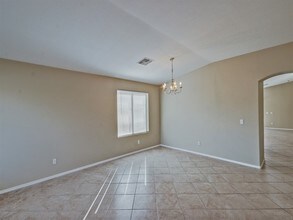 8110 S 48th Ln in Phoenix, AZ - Building Photo - Building Photo