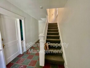 527 Halsey Ave in Pittsburgh, PA - Building Photo - Building Photo
