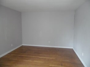 2151 Cypress Dr in Lexington, KY - Building Photo - Building Photo