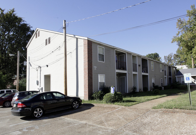 Mynders Manor in Memphis, TN - Building Photo - Building Photo