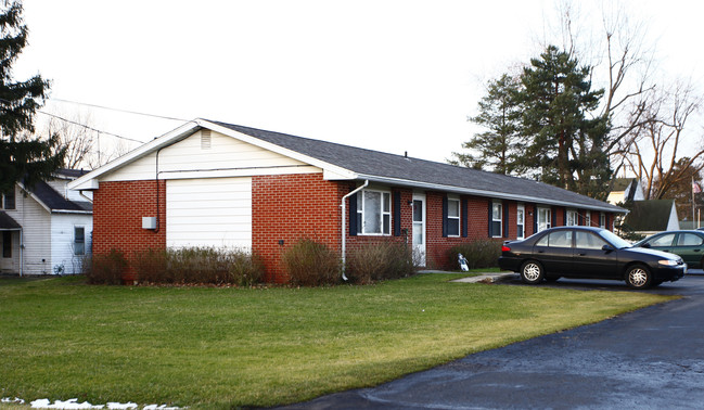 219-221 Boston Ave in Mansfield, OH - Foto de edificio - Building Photo