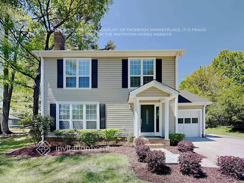 11108 Meadow Bank Ln in Charlotte, NC - Building Photo