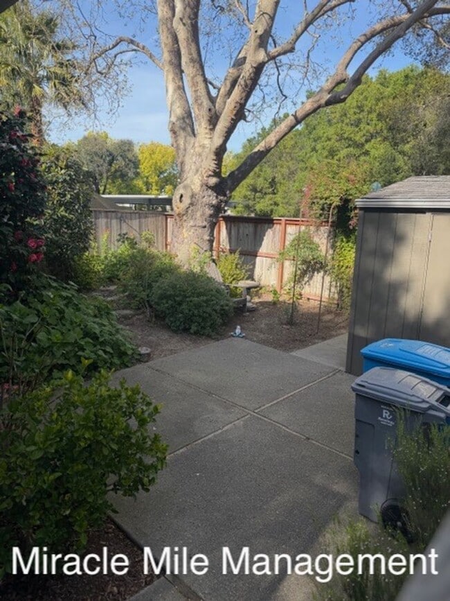 96 Martin Dr in Novato, CA - Building Photo - Building Photo