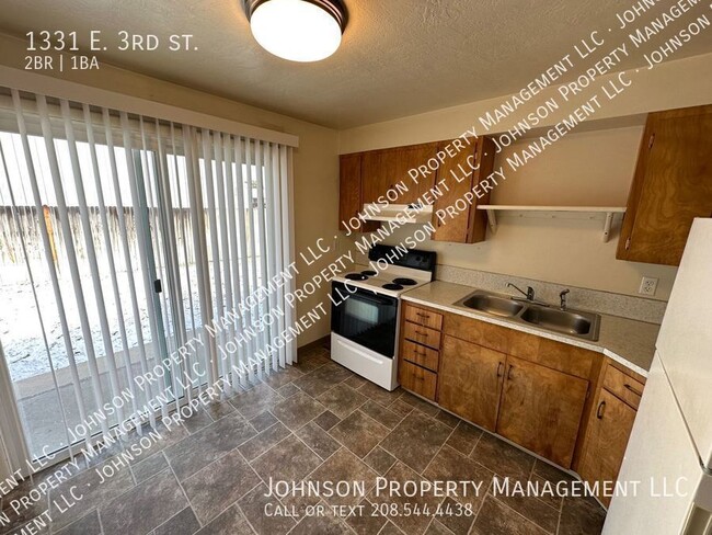 1331 E 3rd St in Meridian, ID - Building Photo - Building Photo