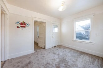 707 E Front St in Anaconda, MT - Foto de edificio - Building Photo