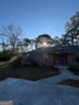 444 Admiral's Walk Dr in St. Marys, GA - Building Photo