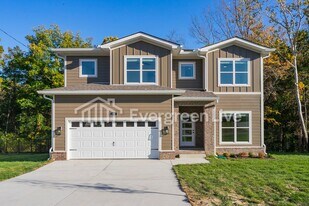 244 Centennial Dr in La Vergne, TN - Building Photo