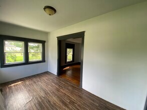 104 Nicklas Ave in Danville, IL - Building Photo - Building Photo