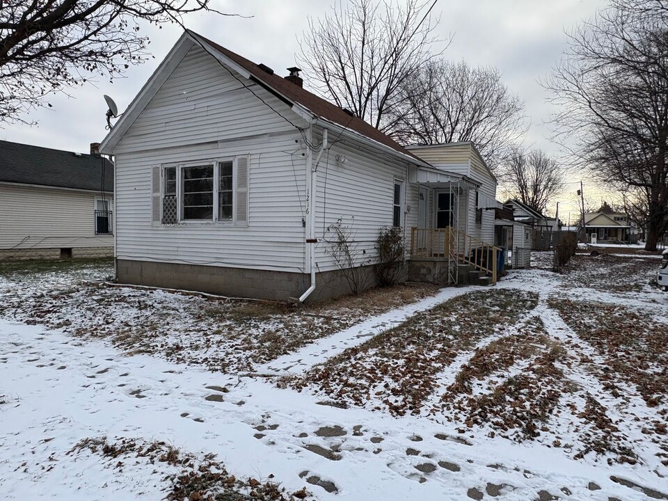 1216 Noble St in Toledo, OH - Building Photo