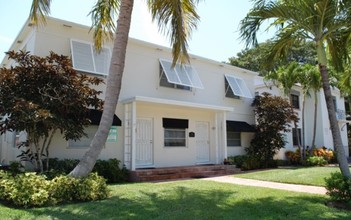 Palmway in Lake Worth, FL - Building Photo - Other