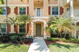 1450 Vía Alferi in Boynton Beach, FL - Building Photo - Building Photo