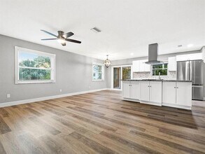 5029 Burlington Ave N in St. Petersburg, FL - Building Photo - Building Photo