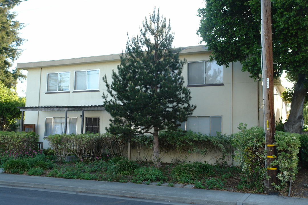 3406 Santa Clara Ave in El Cerrito, CA - Foto de edificio