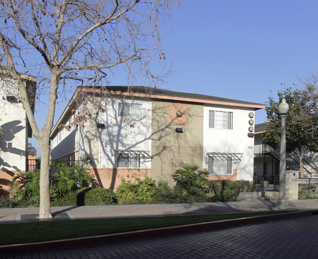 1026 S Minnie St in Santa Ana, CA - Foto de edificio - Building Photo