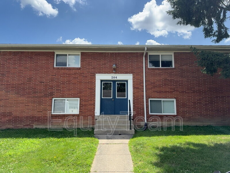 204 N 10th St in Miamisburg, OH - Building Photo