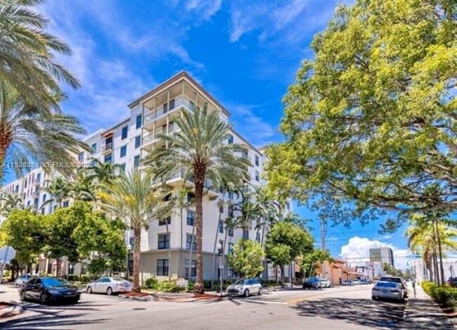 property at 1919 Van Buren St