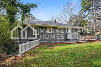 2038 E Lilac Ln in Decatur, GA - Building Photo - Building Photo