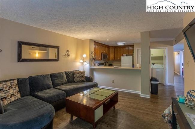 property at 800 Meadowview Dr