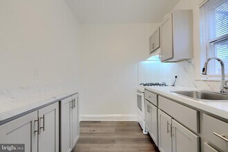 2906 Clearview Ave in Baltimore, MD - Building Photo - Building Photo