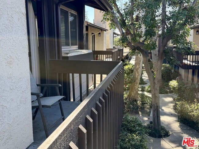 6716 Clybourn Ave in Los Angeles, CA - Building Photo - Building Photo