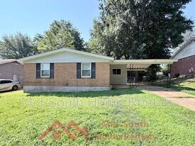 1775 Colonial Hills Dr in Southaven, MS - Building Photo