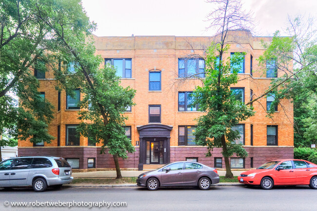 1353 W Bryn Mawr Ave in Chicago, IL - Building Photo - Building Photo