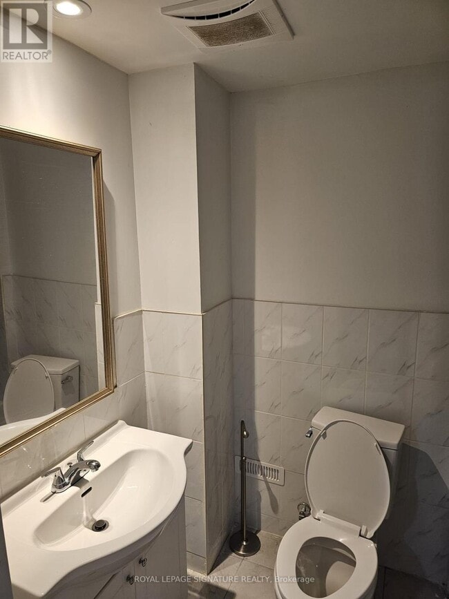 40 Shell Dr in Ajax, ON - Building Photo - Building Photo