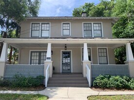 210 W Wisconsin Ave in DeLand, FL - Building Photo