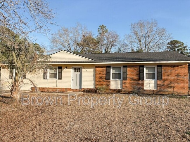 2229 Delta Dr in Fayetteville, NC - Building Photo - Building Photo