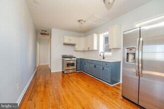 222 S Rhode Island Ave, Unit 5 in Atlantic City, NJ - Building Photo - Building Photo