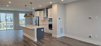 10148 All Star Blvd in Glen Allen, VA - Building Photo - Building Photo