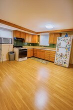 805 Pascack Rd, Unit #2 in Paramus, NJ - Building Photo - Building Photo