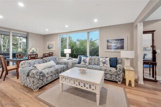 180 6th Ave S in Naples, FL - Building Photo - Building Photo