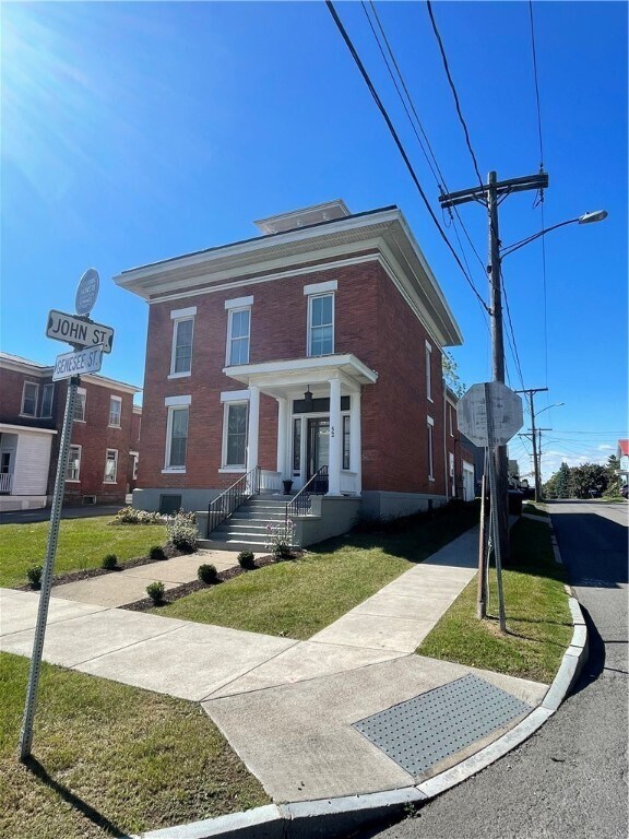 52 Genesee St in Geneva, NY - Building Photo - Building Photo