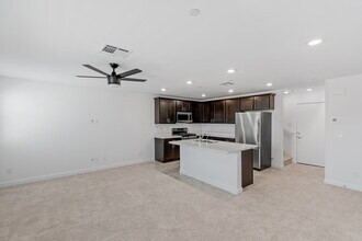659 Pickled Pepper Pl in Henderson, NV - Building Photo - Building Photo