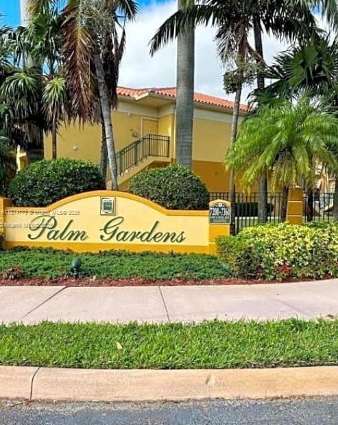 7300 NW 114th Ave in Doral, FL - Building Photo
