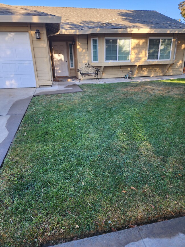 property at 1554 Mallard Ct