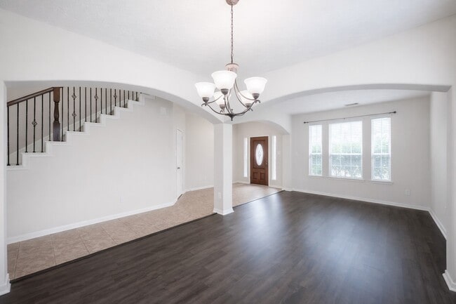 16906 Langham Heights Ln