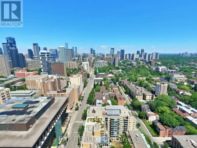 251-3251 Jarvis St