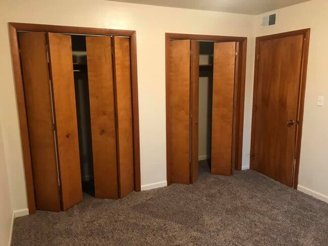 231 N 1st St-Unit -2 in Seward, NE - Building Photo - Building Photo